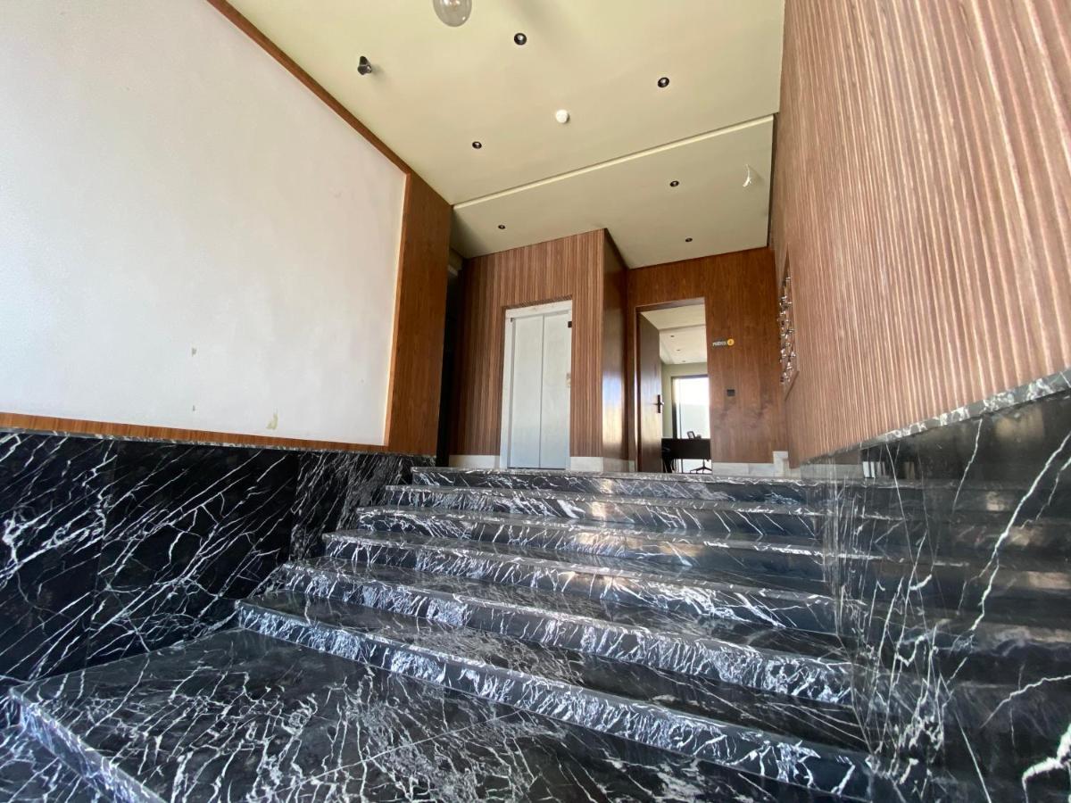 New Modern 1 Bedroom 1min Fr Tramway