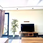 New Modern 1 Bedroom 1Min Fr Tramway