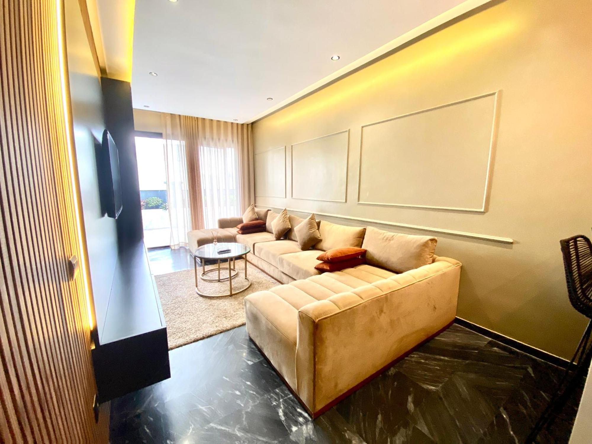 New Modern 1 Bedroom 1min Fr Tramway Apartment