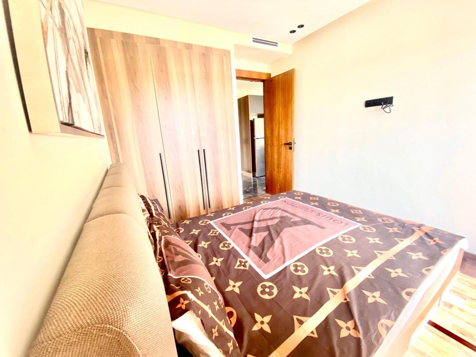 Apartment New Modern 1 Bedroom 1min Fr Tramway